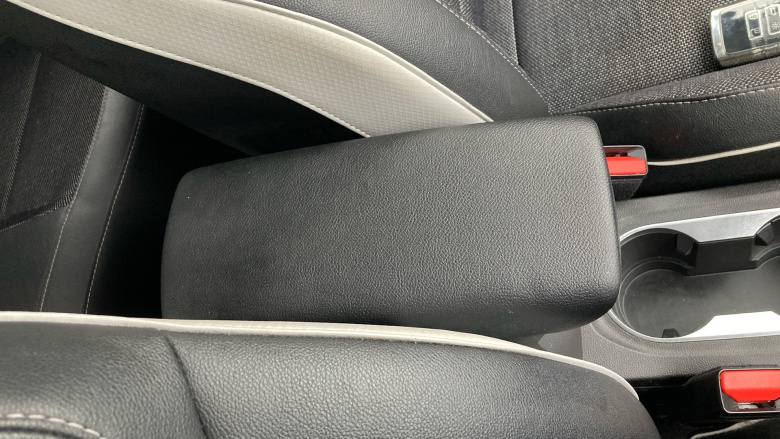 Renault Captur 1.6 E-Tech full hybrid 145 Techno 5dr Auto Hybrid Hatchback